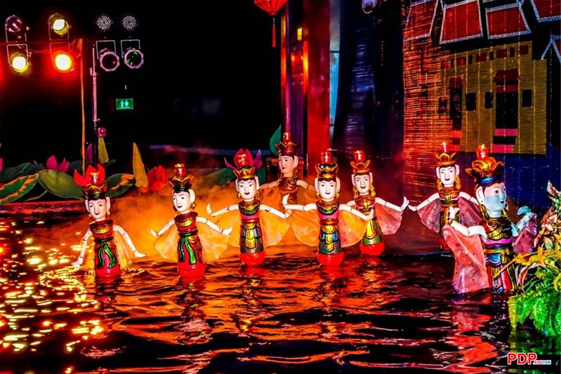 Saigon Water Puppet Show & River Dinner Cruise: Immerse in Vietnamese Culture & Nightlife